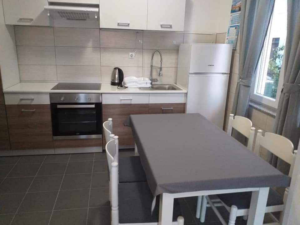 Apartmani Ernesta Selce Szoba fotó