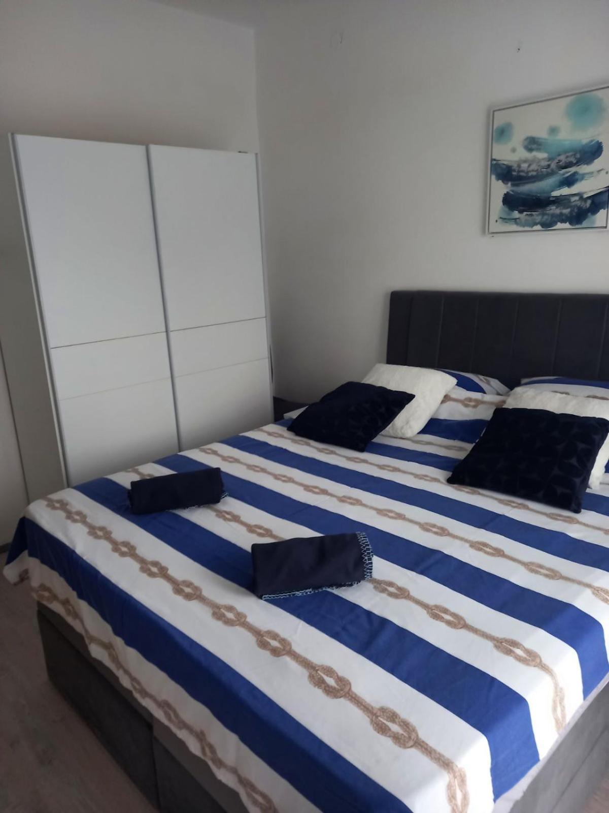 Apartmani Ernesta Selce Szoba fotó